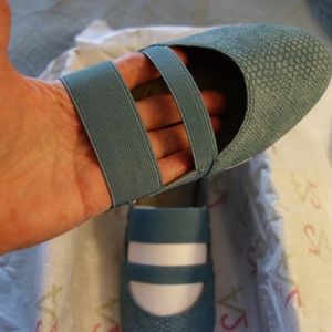 Aerosoles A2 Lt Blue Slip on shoes